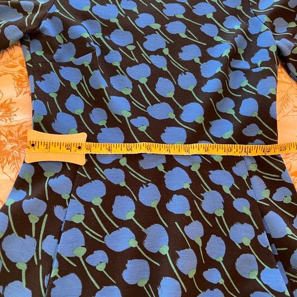 Kate spade poetic floral ponte dress with bell sleeves and pockets! - Picture 6 of 7